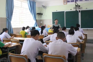 Bình Dương: Giáo viên nghỉ việc liên tục, thiếu hơn 3000 thầy cô