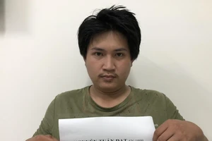 Bé gái 14 tuổi bị cha nuôi, anh nuôi nhiều lần xâm hại