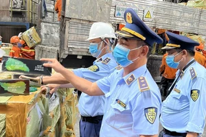 Bình Dương: Tiêu hủy shisha nhập lậu trị giá hơn 9 tỉ đồng