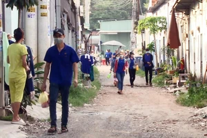 Bình Dương hỗ trợ toàn bộ công nhân bị ngưng việc, giảm giờ làm 