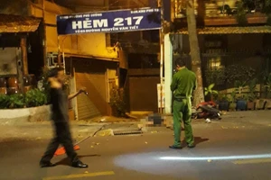 Bình Dương: Camera ghi lại cảnh hai người thương vong nghi do bị truy sát