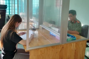 Bình Dương: Người phụ nữ đăng tải mê tín dị đoan trên facebook bị phạt