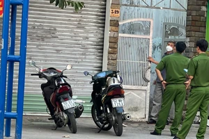 Thông tin mới vụ thanh niên nghi bị đuổi đánh rơi từ mái nhà xuống tử vong