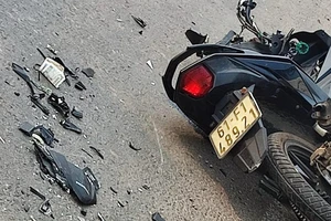 Bình Dương: Nam thanh niên tử vong nghi kẹt giữa hai xe ô tô