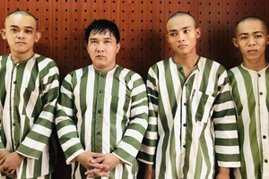 Bình Dương: Bắt giữ nhóm nghiện ‘đá nóng’ xe máy