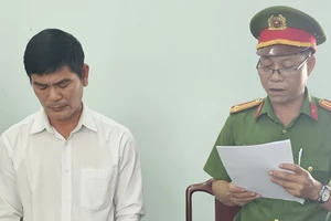 Bắt 1 phó giám đốc chi nhánh ngân hàng ở Bình Dương