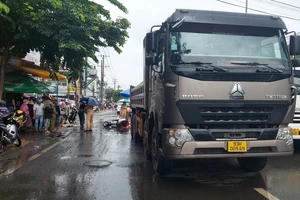 Bình Phước: Bé trai 8 tuổi bị xe ben cán chết thương tâm
