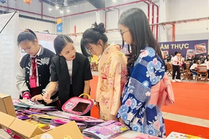 Bình Dương: Khai mạc tuần lễ văn hóa Việt Nam-Hàn Quốc