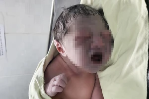 Bình Phước: Tìm người thân cho bé trai sơ sinh bị bỏ rơi ở Trung tâm y tế