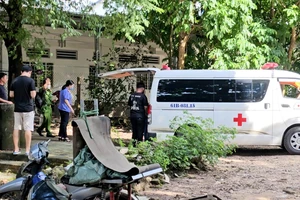 Phát hiện bộ xương người không đầu tại bãi đất trống ở Bình Dương