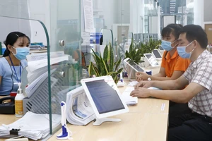 Gần 2 năm hơn 1.100 cán bộ ở Bình Dương 'dứt áo ra đi'