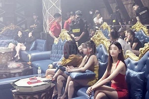 Bình Dương: Hàng chục nam nữ phê ma túy trong quán bar
