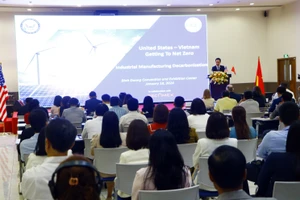 Bình Dương cam kết tiết kiệm năng lượng, xây dựng công nghiệp bền vững