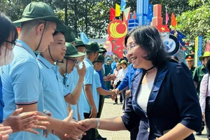 Bình Dương, Bình Phước: Hơn 3.600 thanh niên lên đường nhập ngũ