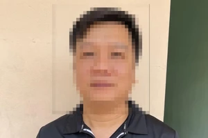 Bị bắt giam vì không trả lại 300 triệu do người khác chuyển nhầm