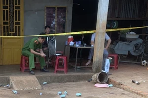 Mâu thuẫn khi hát karaoke, bị bạn nhậu dùng chiếc nồi đánh chết