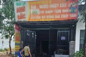 Bình Dương: Ghen tuông, chồng đánh ngất vợ rồi đổ xăng đốt