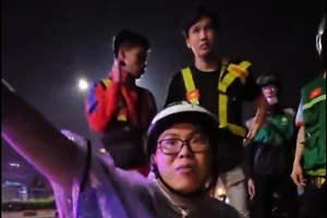 Tài xế xe công nghệ bị khách 'lột sạch' tài sản trong đêm