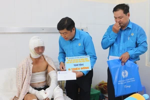 Bình Dương: Thêm một vụ tai nạn trong công ty gỗ làm 2 người bị bỏng nặng