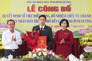 Bình Dương: TAND TP Bến Cát có tân Chánh án