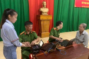 Công an Bình Dương cấp căn cước cho phạm nhân được đặc xá năm 2024