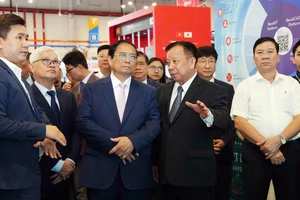 Bình Dương phấn đấu thành trung tâm công nghiệp dịch vụ hiện đại