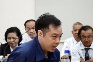 Clip: Các bị cáo trong vụ cháy karaoke An Phú nói lời sau cùng