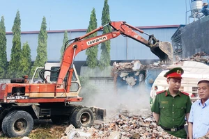 Người đàn ông xây dựng hàng loạt căn nhà trái phép ở Bình Dương bị bắt