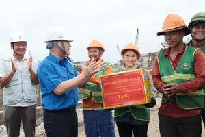 Bí thư Bình Dương: Làm xuyên Tết để đảm bảo tiến độ đường Vành đai 3 TP.HCM