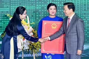 Phó Thủ tướng Trần Hồng Hà trao Quyết định quy hoạch cho Bình Phước