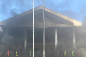 Cháy lớn tại trụ sở UBND tỉnh Bình Phước