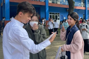 ĐH Thủ Dầu Một trả lại tiền học phí thu sai cho sinh viên