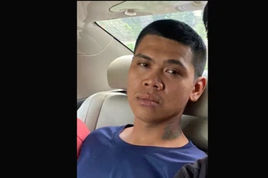 Bình Dương: Bắt nhanh kẻ chặn đường cướp điện thoại 