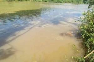 Tìm người thân của người đàn ông chết trên sông Bé ở Bình Dương