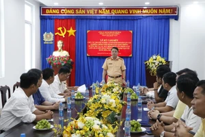 Hơn 20 doanh nghiệp ký cam kết tuân thủ quy định với CSGT TP.HCM 