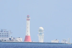 Cận cảnh công trình trái phép của Trung Quốc ở Gạc Ma và Huy Gơ