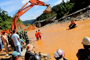 Thủy điện Sông Bung 2 bị vỡ, thiệt hại 5 tỉ đồng