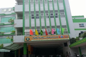 Giáo viên làm xước má học sinh bị phạt 5 triệu đồng