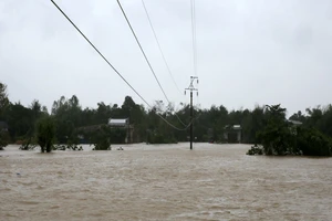 Miền Trung thiệt hại ban đầu khoảng 600 tỉ đồng vì lũ