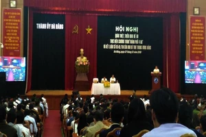 Tính toán sắp xếp lại và hợp nhất một loạt chức danh