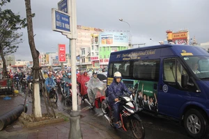 Hỗn loạn giao thông tại cửa ngõ phía Bắc Đà Nẵng