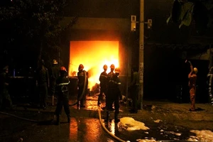 Đừng để có lúc ra nổ máy thì xăng đã thành... nước lạnh