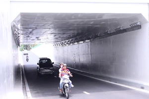 Hầm chui trên 137 tỉ mới hoạt động đã gây phiền toái