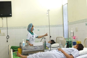 Sẽ phạt 25 triệu đồng nhà hàng để 46 người bị ngộ độc