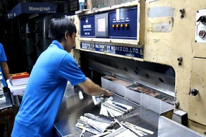 Tiêu hủy nhiều ấn phẩm thể hiện sai chủ quyền Việt Nam