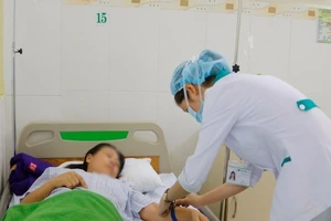 9 du khách ngộ độc thực phẩm tại Đà Nẵng