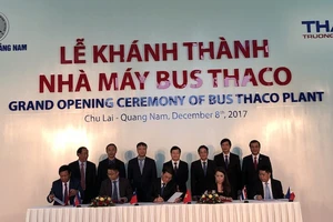 Việt Nam chính thức xuất khẩu ô tô ra nước ngoài