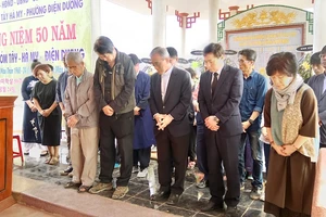 Người Hàn Quốc cúi đầu tạ lỗi vụ thảm sát Hà My