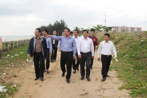 Bí thư Đà Nẵng chỉ đạo “nóng” vụ lối xuống biển Nam Ô