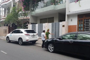 Công an khám xét nhà ông Văn Hữu Chiến, Trần Văn Minh